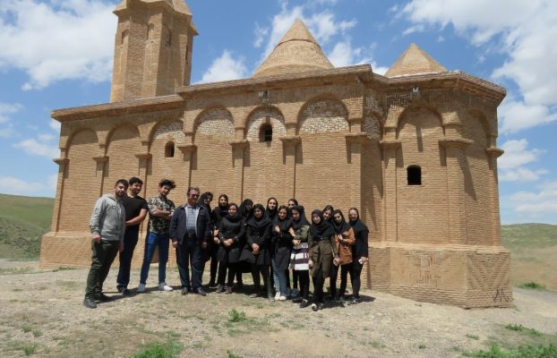 اردوی علمی دانشجویان معماری روستای منور – زبرلو 1396